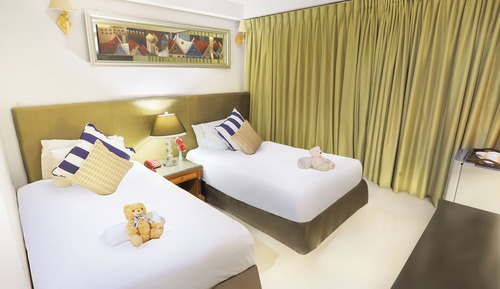 Superior room with Free Snack Bar 24Hrs 