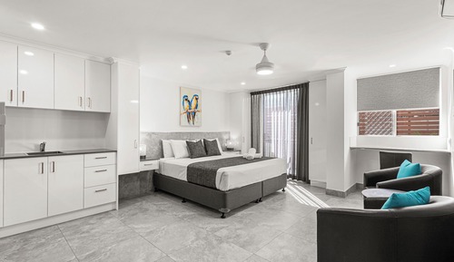 Habitación doble superior, 1 cama de matrimonio grande, planta baja