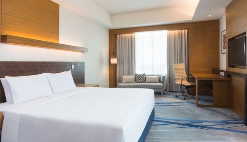 Habitación Business, acceso al Business Lounge