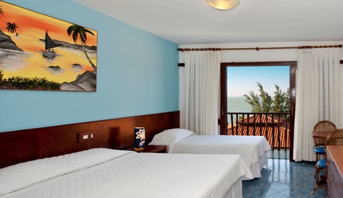 Habitación estándar, vistas parciales al mar (4th to 6th floor)