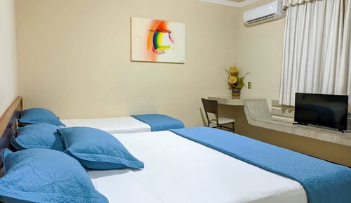 Habitación estándar con 1 cama doble o 2 individuales