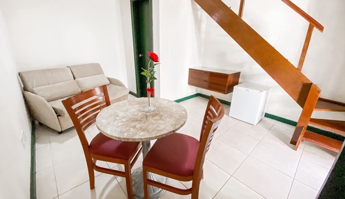 Luxo 01 Cama de Casal + 01 Solteiro (Triplo)