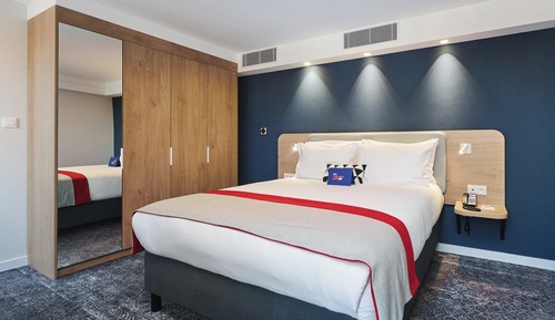 Suite, 1 cama de matrimonio con sofá cama