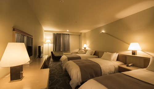 Habitación triple estándar, no fumadores (with 1 Extra bed, North & South Wing)