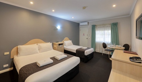 Habitación estándar con 1 cama doble o 2 individuales, no fumadores