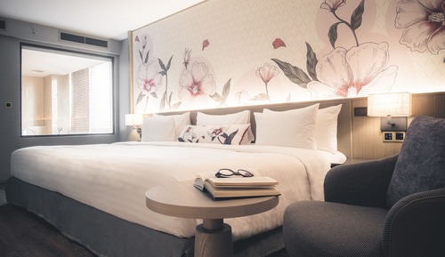 Roselle Suite, 1 Bedroom Corner Suite