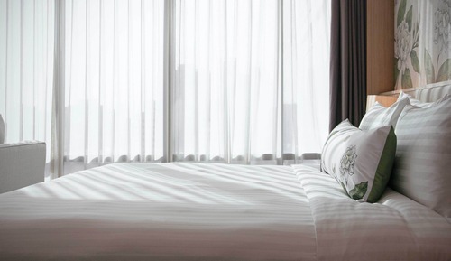 Jasmine, Deluxe King room