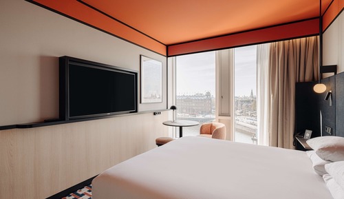 King Deluxe Room with City View
