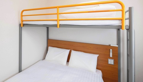 Habitación estándar, varias camas, no fumadores (1 Double Bed + 1 Loft Bed)