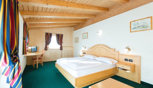Habitación doble superior (4 Pax)