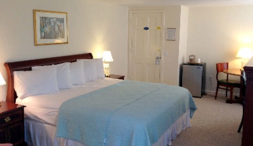 Habitación estándar doble, baño privado (King Bed 2nd floor)