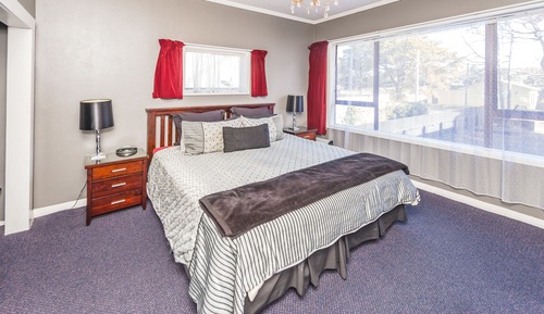 Estudio básico, 1 cama de matrimonio grande