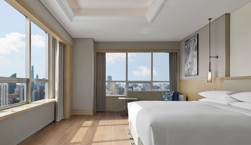 Habitación, 1 cama de matrimonio grande, vistas a la ciudad