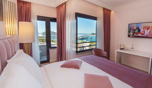 Habitación estándar doble, 1 cama de matrimonio grande, vistas al mar