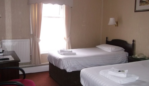 Standard Twin Room