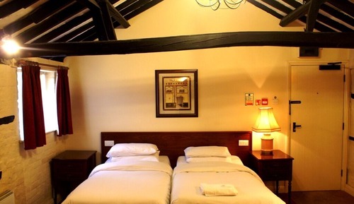 Habitación individual, baño privado