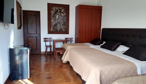 Habitación cuádruple básica