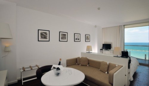 Suite junior, 1 cama de matrimonio con sofá cama, no fumadores (beach facilities included)