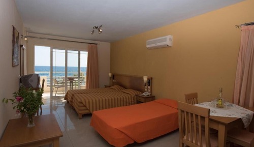 Estudio de lujo, vistas al mar