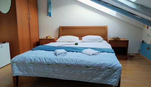 Habitación individual estándar, 1 cama de matrimonio (Small, Attic)