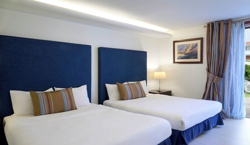 Habitación familiar, en la zona del jardín