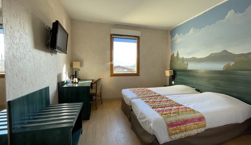Habitación con 2 camas individuales