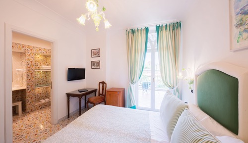 Habitación estándar con 1 cama doble o 2 individuales