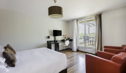 Suite junior, 1 cama de matrimonio, cocina básica