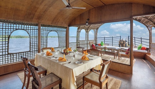 Habitación, varias camas, vistas al lago, junto al lago (Two Bedroom Houseboat)