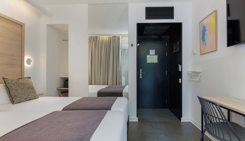 Interior Double room