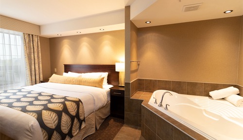 Suite, 1 cama de matrimonio grande, bañera de hidromasaje