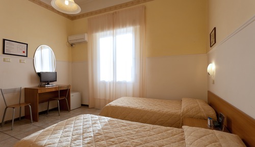 Habitación con 2 camas individuales