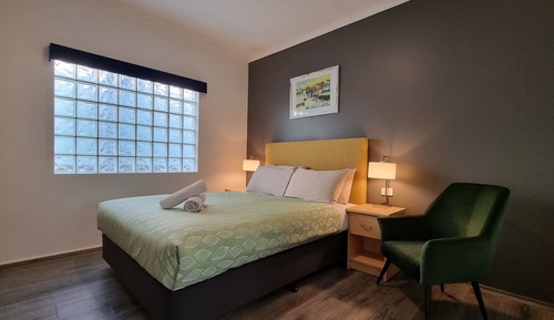 Apartamento, 2 habitaciones, balcón