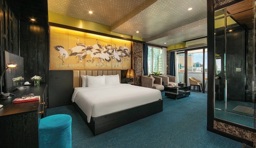 Ja Cosmo Suite Balcony with Jacuzzi