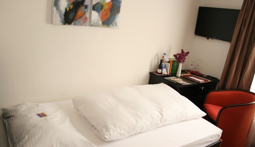 Habitación Business individual, en edificio anexo