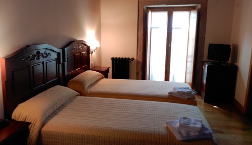 Habitación clásica con 2 camas individuales