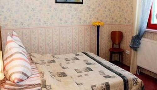 Habitación básica con 1 cama doble o 2 individuales