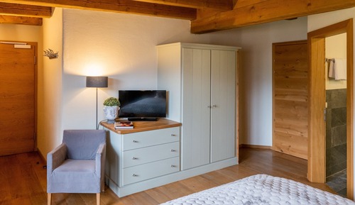 Double Room, 1 King Bed