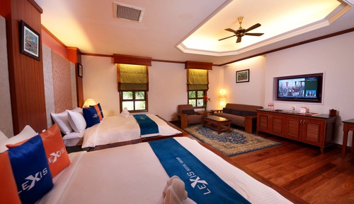 Villa Grand, acceso a la piscina