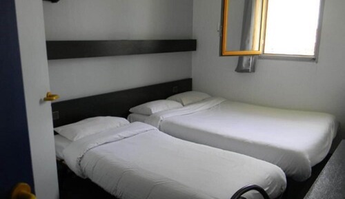 Habitación triple clásica