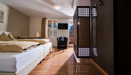 Habitación triple panorámica (with Jungfrau View)