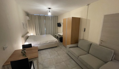 Estudio estándar, vistas al jardín