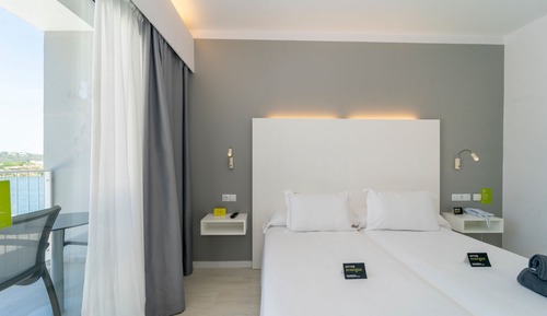 Habitación Premium doble de uso individual, vistas parciales al mar