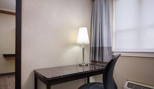Suite, 1 cama de matrimonio, accesible para personas con discapacidad (with Sofabed)