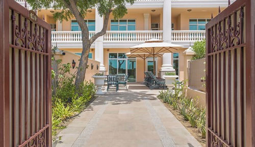Villa, 2 habitaciones, piscina privada, planta baja