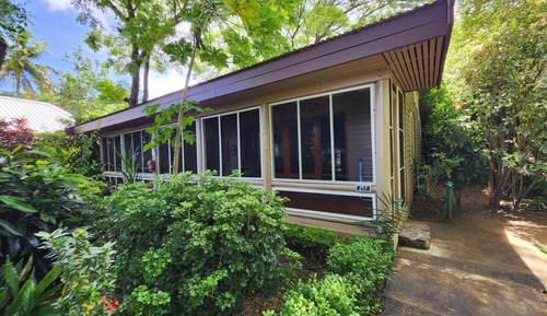 Bungalow Deluxe