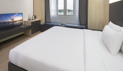 Habitación de lujo, 1 cama de matrimonio, vistas a la ciudad