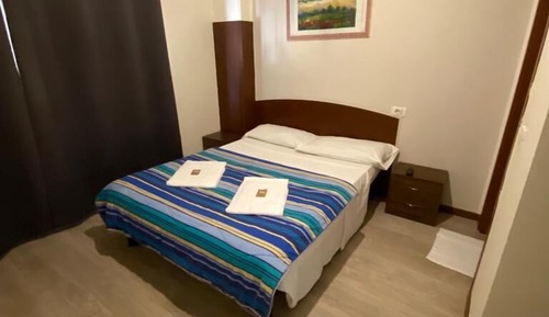 Habitación clásica con 1 cama doble o 2 individuales