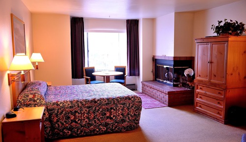 De lujo, cama matrimonial, chimenea