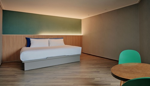 [Only Foreigner] Visit Korea Giveaway - Premier Double or Twin Room